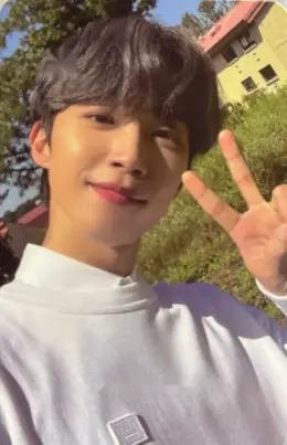 Dongsung · Dearest