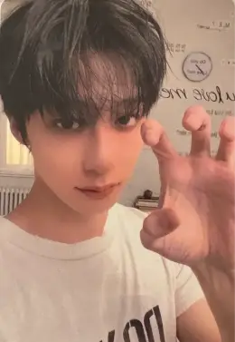 Hyungwon · Love Me
