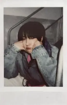 Jongwoo · Moment