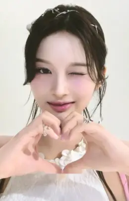 Sullyoon · 2025 Seasons Greetings - Fairy Girls