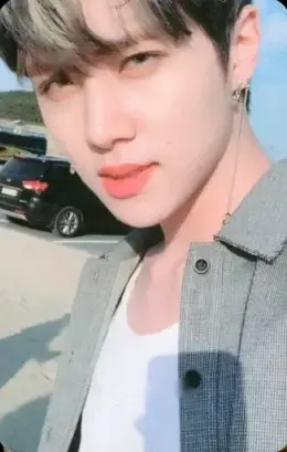 Donghan · New Moon