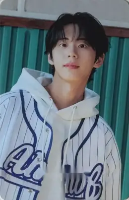 Jeongwoo · WHO WE ARE