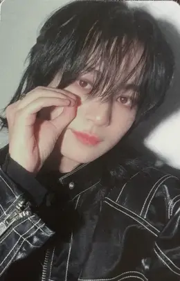 Hong Sungmin · UNDENIABLE