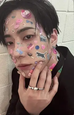 Jongwoo · PARADOXX