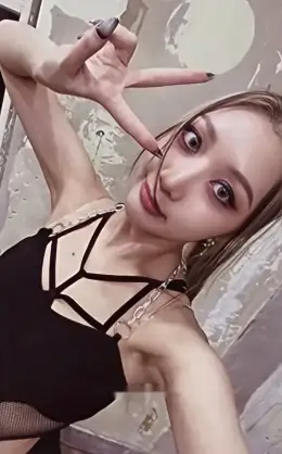 Minji · Doxa