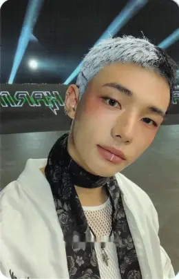 Hyunjin · KARMA