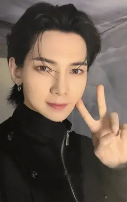 Yeosang · Limitless