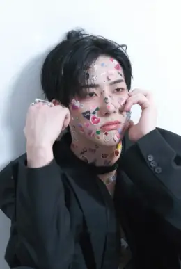 Jongwoo · PARADOXX