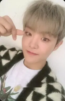 Jihoon · THE FIRST STEP : TREASURE EFFECT