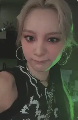 Yiyeon · Re-Original