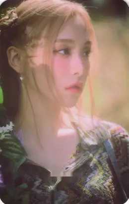 Gahyun · Apocalypse : From us