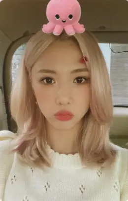 Yoohyeon · Summer Holiday