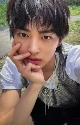 Keonho · COLOR OUTSIDE THE LINES