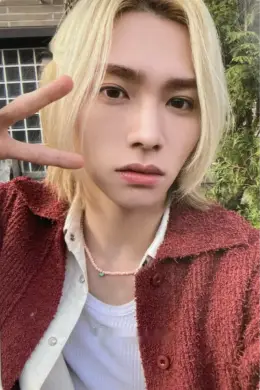 Jinbeom · ETERNAL YOUTH : KICK IT