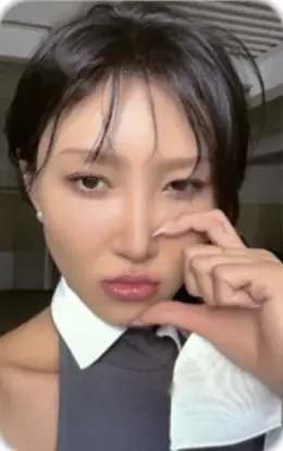 Hwasa · 4WARD