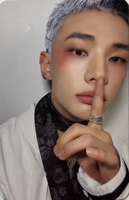 Hyunjin · KARMA