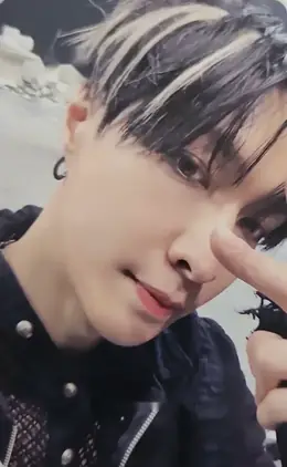 Lay · REVERXE