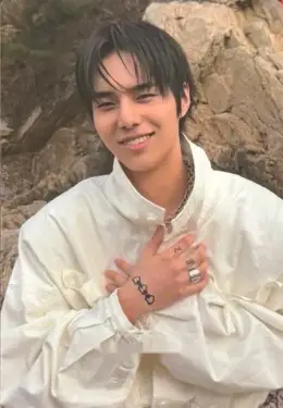 Seongbin · FEELM