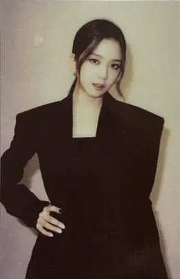 Jisoo · THE ALBUM