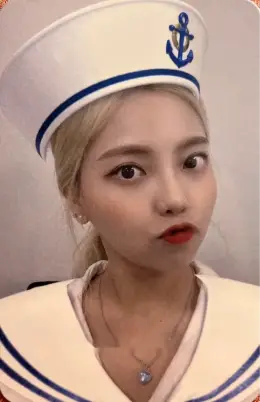 Jiwon · Flamingo