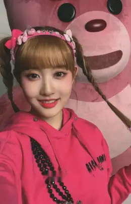 Sieun · BELLYGOM x STAYC Teddy Bear Pop-Up House