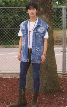 KIYOON · Teenage Blue