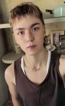Vernon · V8