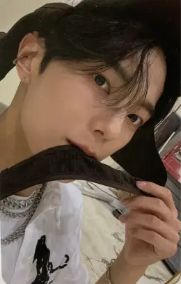Leejeong · Cut-Out