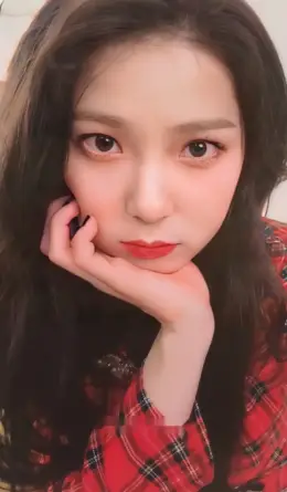 Yujin · BLACK DRESS