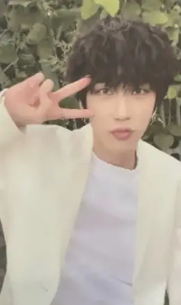 Minhyuk · Across The Universe