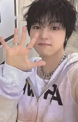 Eunho · Youni-T