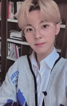 Sungjun · K2Y I: CONFIDENCE [Thumbs Up]