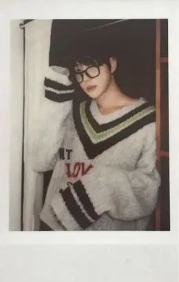 Jongwoo · Moment