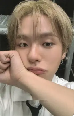 Yoon Jaehyuk · New Wav