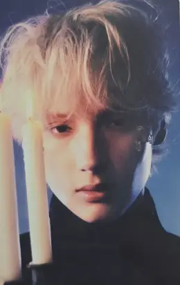 Huening Kai · Starkissed