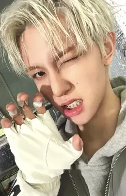 Kyungmin · Stunning