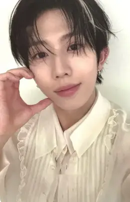 Yungyu · Electric Heart: 찬란하게 빛날