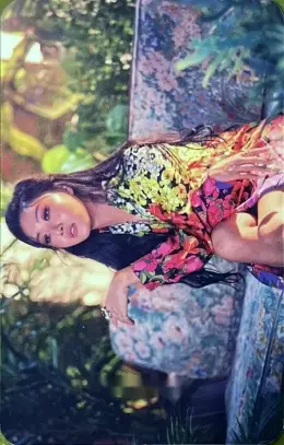 Hwasa · RED MOON