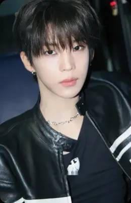 Kim Dohun · yesweare