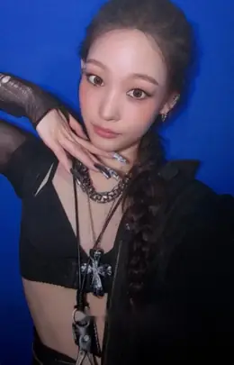 Annie · CRASH