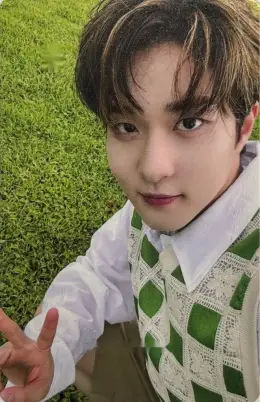 Kim Wooseok · NEW TOMORROW