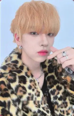 Hanjun · Happy &