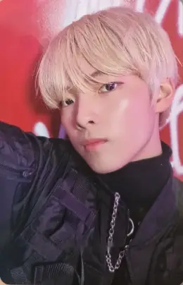 Junseong · PRE EPISODE 1 : DOOR