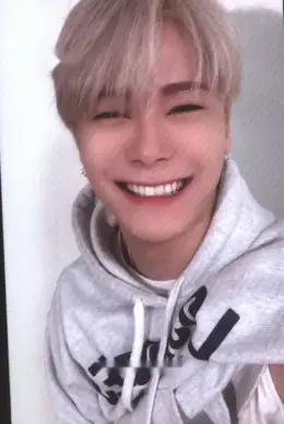 Moonbin · Switch On