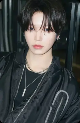 Lee JaeYoung · yesweare
