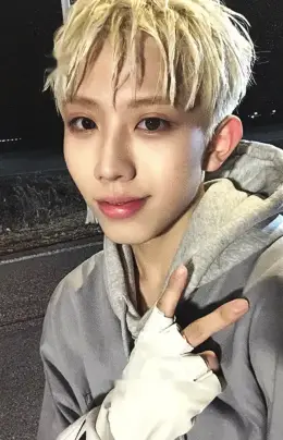 Yungyu · Stunning
