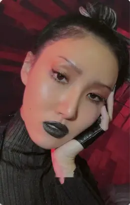 Hwasa · TRAVEL