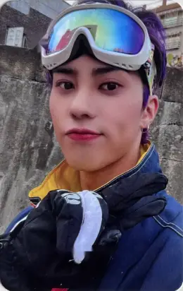 Yunhyeok · LATECOMER