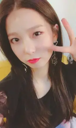 Yujin · BLACK DRESS