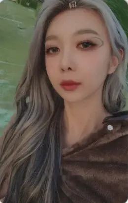 Dami · Apocalypse : From us